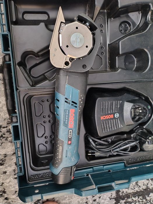 Bosch GUS 10,8 V professional nożyce uniwersalne