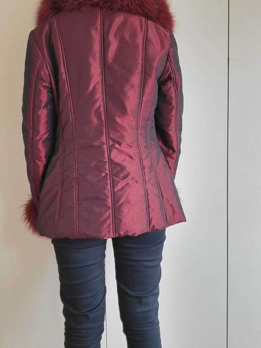 Blusão com Pêlo Bordeaux, J.N.C.
