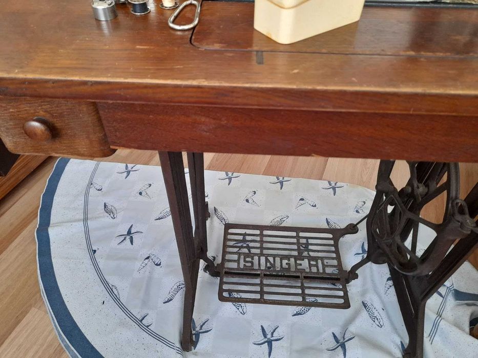 Máquina de Costura Singer