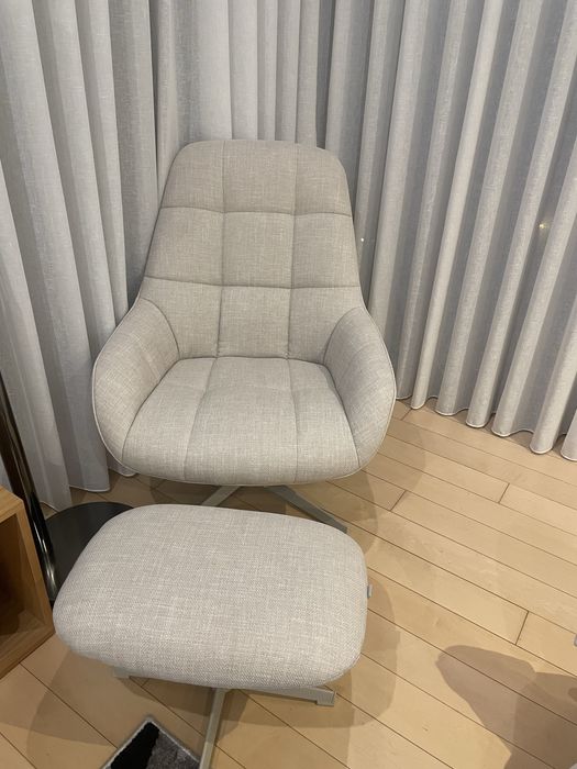 Cadeirão giratório Kave Home