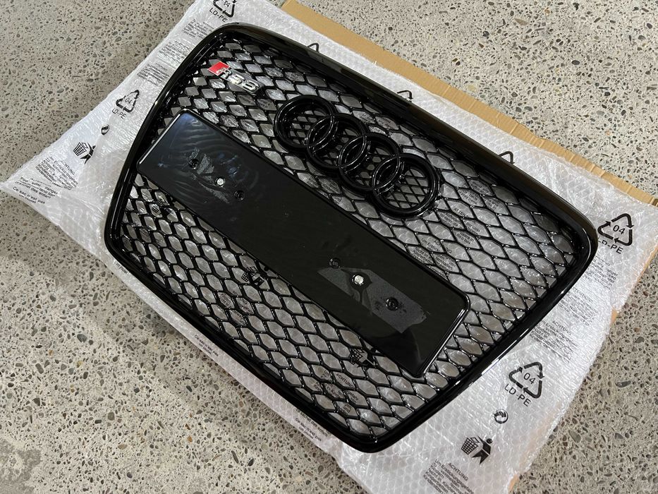 решетка а6 с6 Решітка радиатора Audi a6 c6 s6 rs6