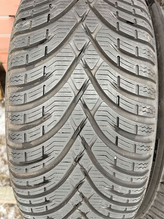 Шини.   205/55/16