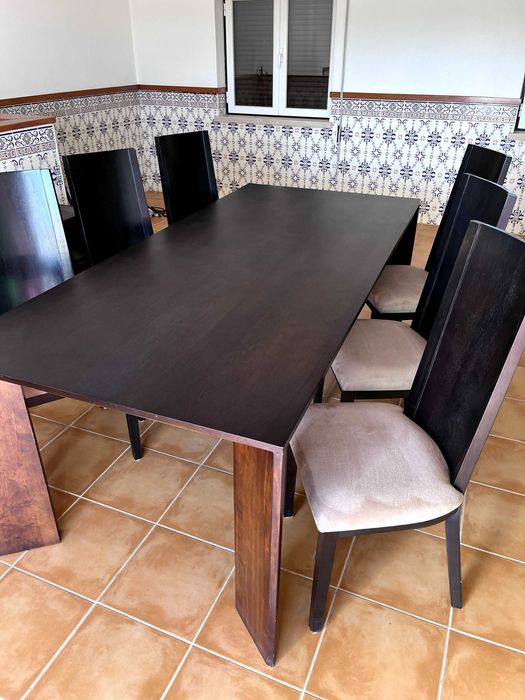 Mesa de Jantar em Madeira Maciça + 6 Cadeiras
