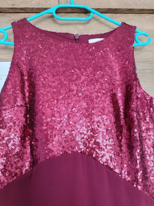 Elegancka sukienka cekiny
