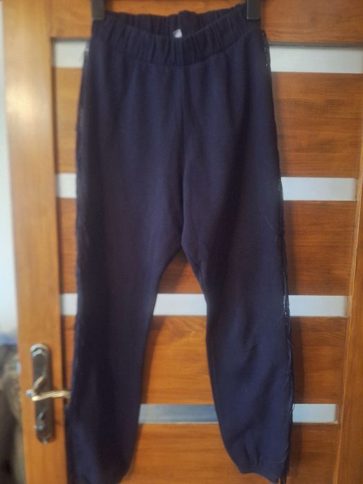 Spodnie damskie Asos rozm.S 75% cotton stan bardzo dobry.