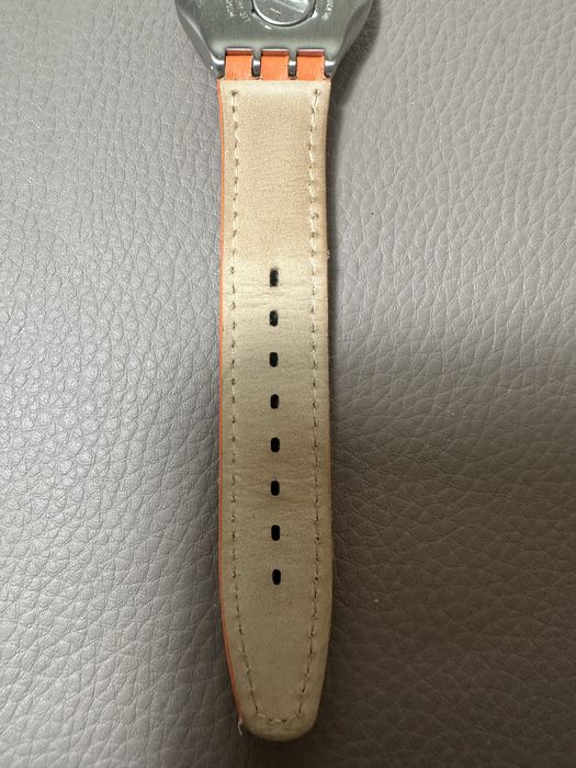 Relógio Swatch - Ref. YGS763 - “Jean´s Me” - 2013