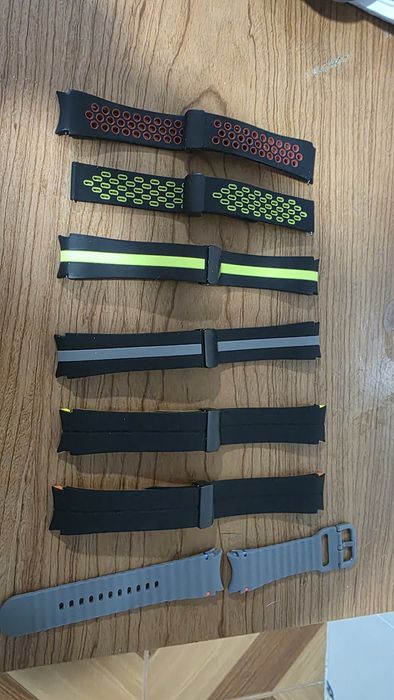 Samsung watch 6 classic 47mm muitos  extras de acessórios