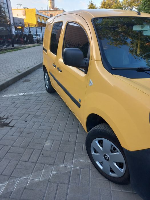 Продам Renault kango ZE 2012