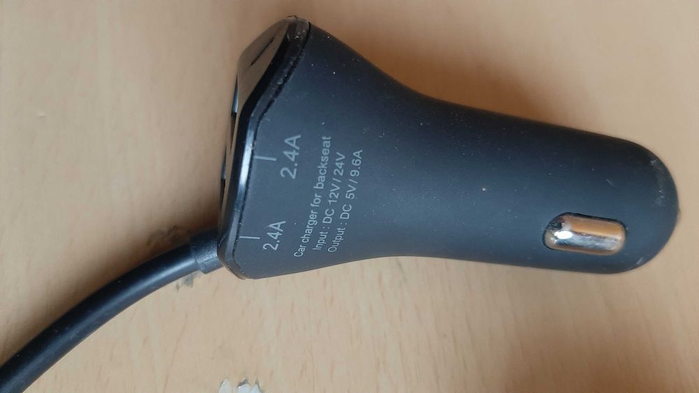 Ładowarka 12/24V samochodowa USB x 4 gniazda  2,4V  uniwersalna