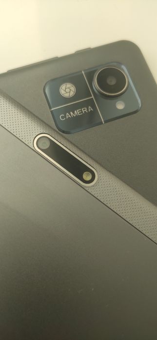 Планшети 2 шт. Одним лотом. Під ремонт. Пишіть домовимось.