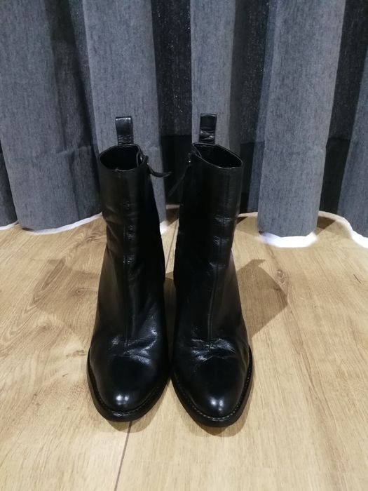 Botins em pele Zara