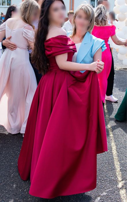 Випускна сукня__