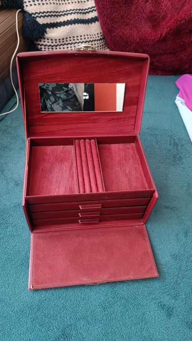 Retro szkatułka na biżuterię