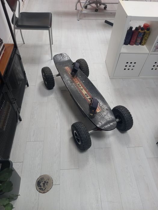 Skate eletrico offroad