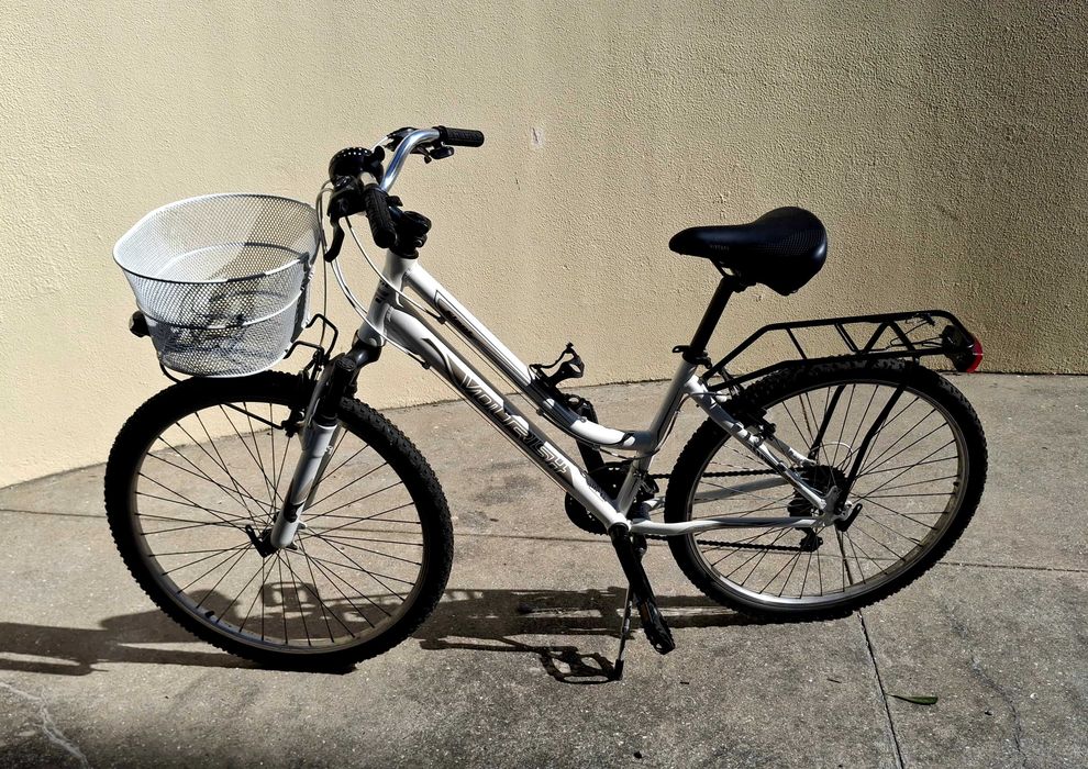 Bicicleta com 7 marchas