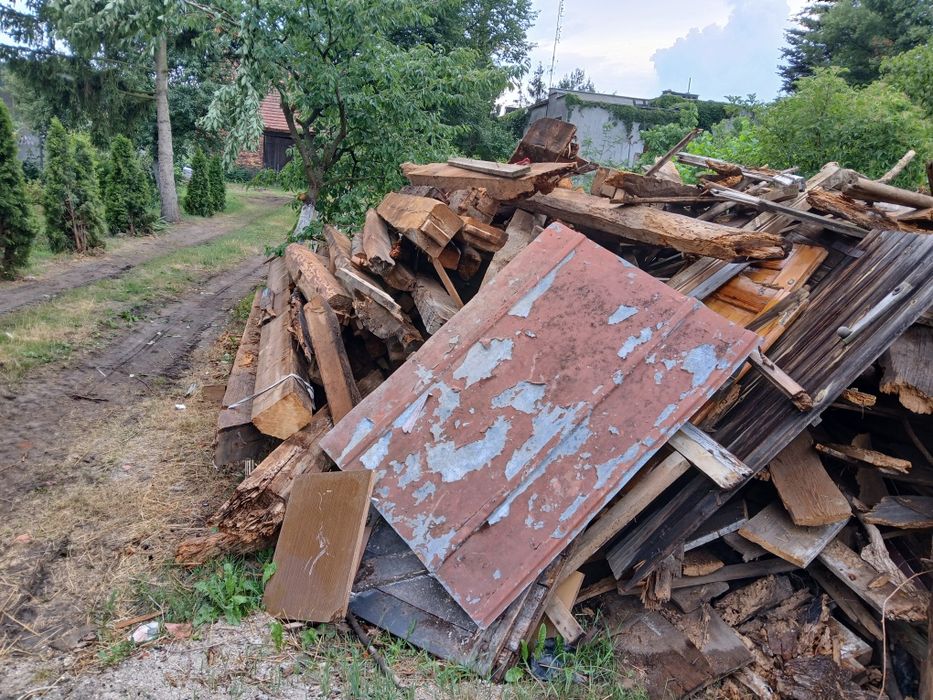 Drewno z rozbiórki