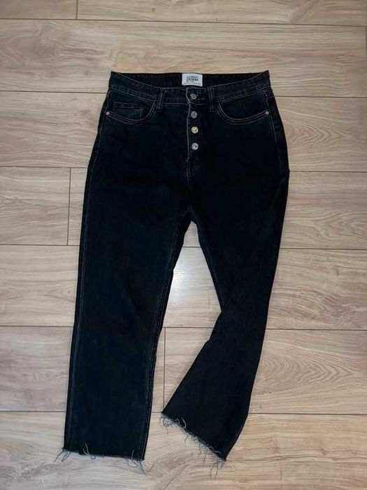 Czarne jeansy boyfriend Zara