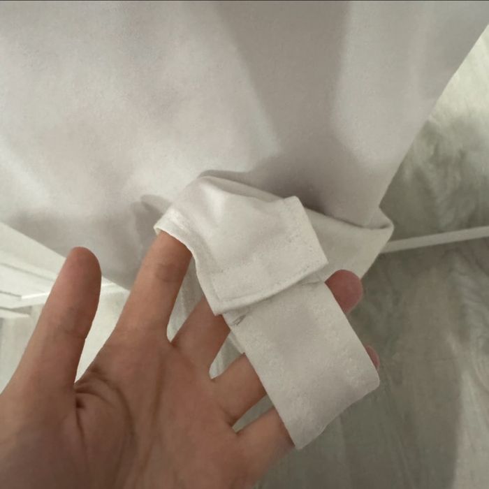 Biale body basic klasyczne na ramiączkach zapinane