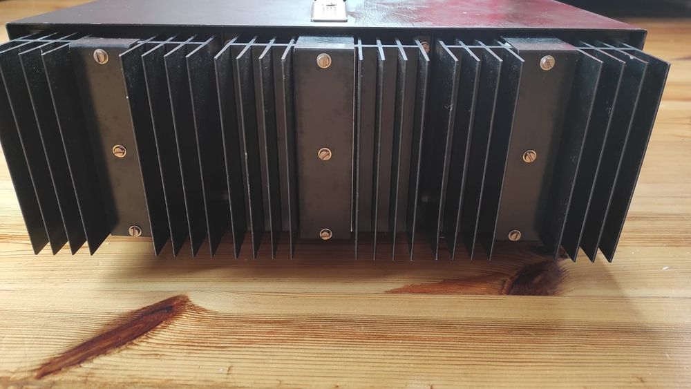 Przetwornica inverter 12v–220v/230v 300W