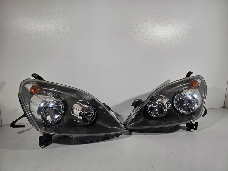 Opel Zafira B Lampy Przód Przednie Zwykłe H7 Komplet Lewa+Prawa Europa