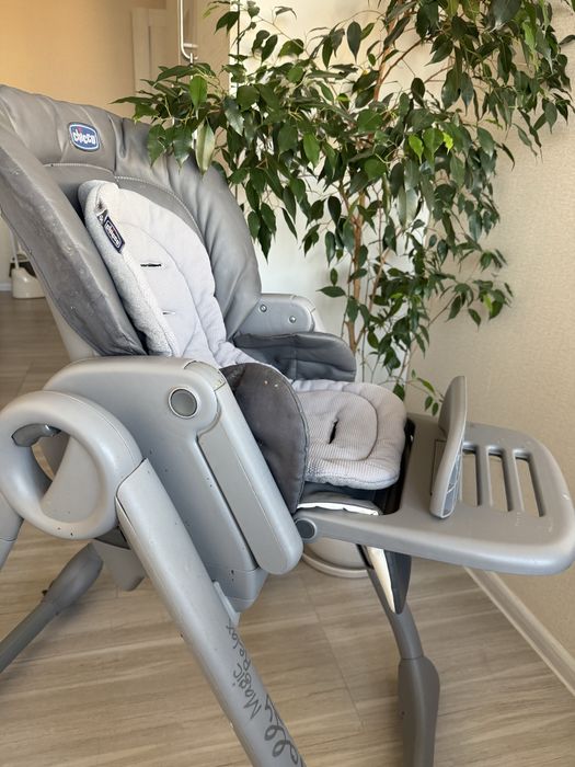 Дитячий стільчик Chicco