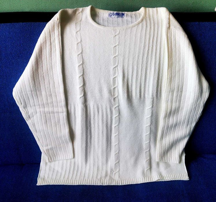 Sweter damski biały akryl