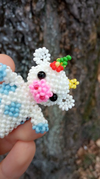 Коровка амігурумі з бісеру