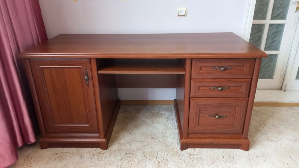 Стіл компьютерний / керівника / Gerbor