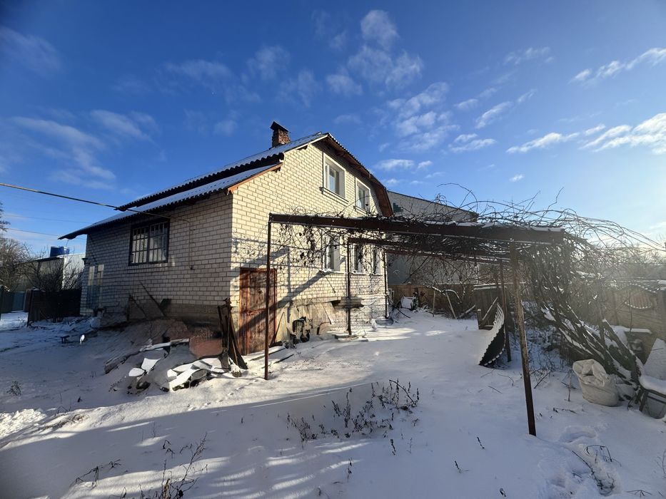 Продам будинок 120м , міцний і доглянутий з усіма коммунікаціями