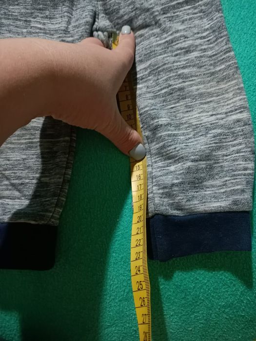 Dresowe spodnie szare