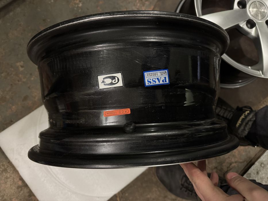 Диски R16 5x112  Racing Wheels (RW)