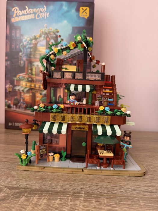 Чарівне квіткове  кафе лего/ LEGO у зібраному стані, готове до гри