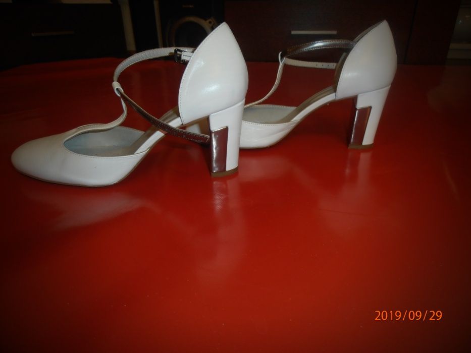 Eleganckie buciki portugalskie Perlato rozm. 38