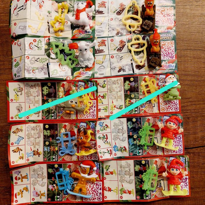 Kinder іграшки різні, новорічні серії 2024,2023