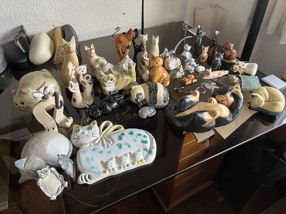 Coleção de Estatuetas de Gatos