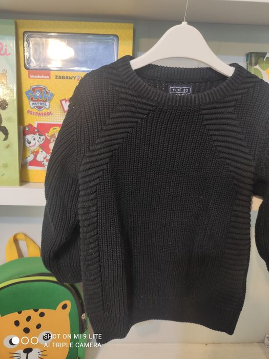 Czarny gruby sweter next 110