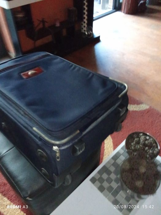 Mala de viagem em excelente estado