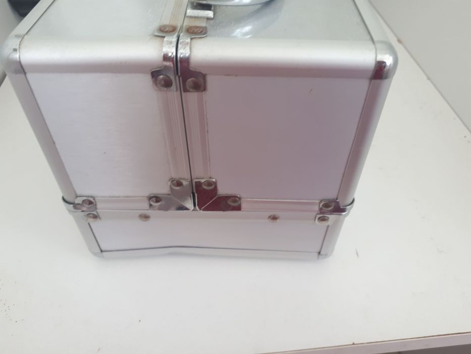 Maleta/Necessaire em metal