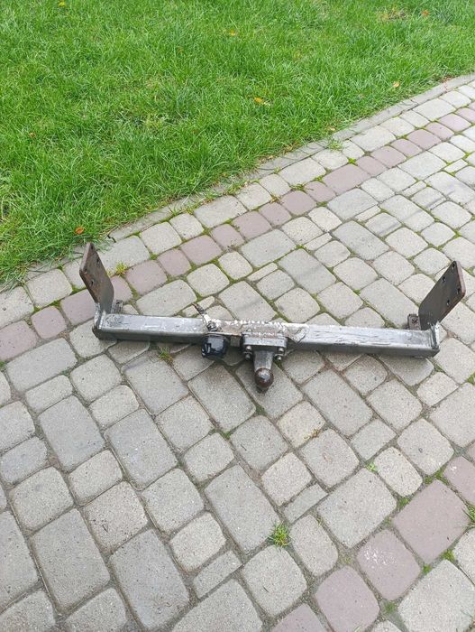 Фаркоп на Мерседес Спрінтер