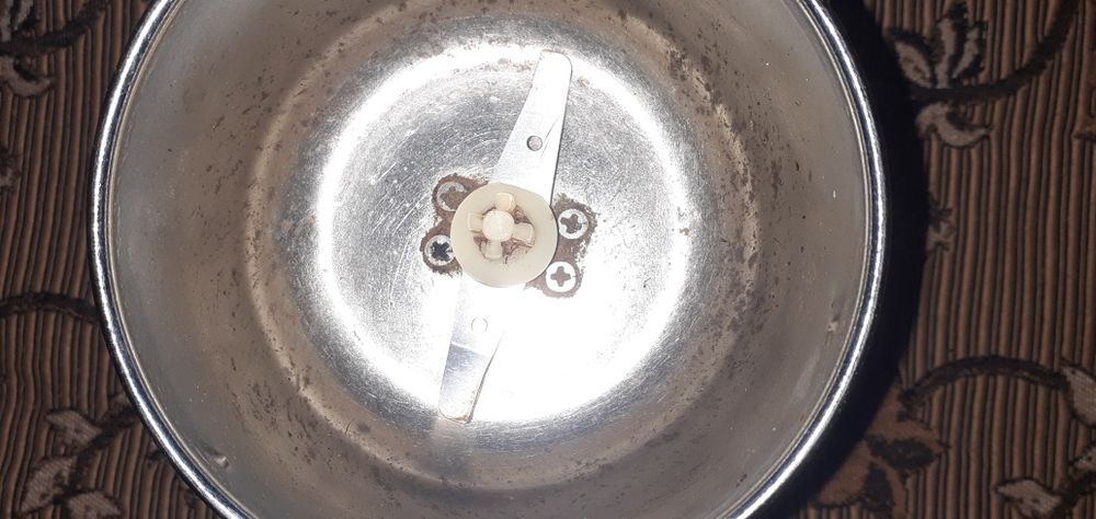 Продам кавомолку на запчастини