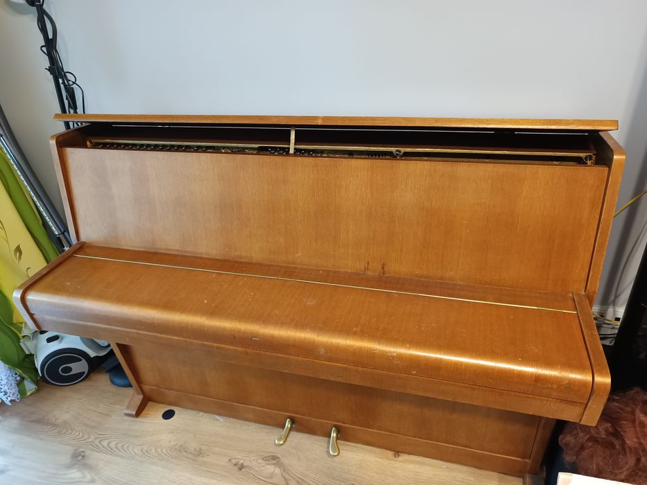 Pianino Weinbach