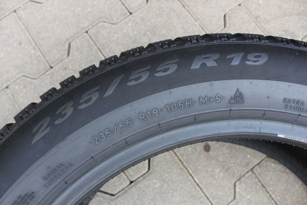Opona zimowa 235/55/19 Pirelli Winter Scorpion 105H 2023