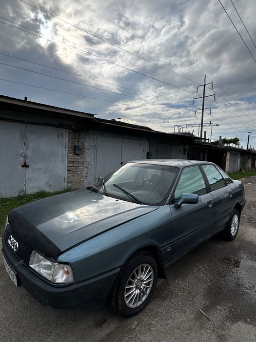 Audi 80 b3 1,8 бенз