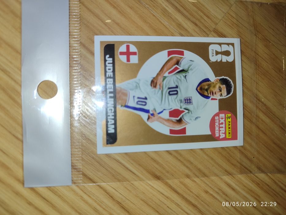 Jude bellingham ou Luka modred legendary bronze
