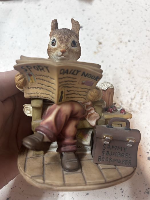 Вінтажна статуетка Sammy Squirrel — The Leonardo Collection, Little Nook