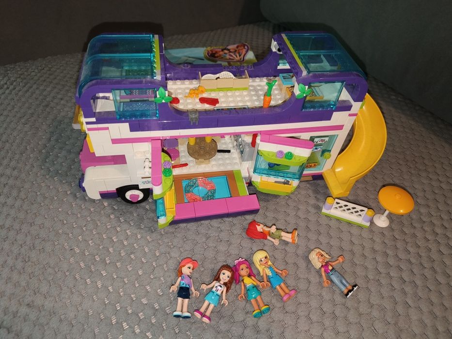 LEGO autobus przyjaźni kamper