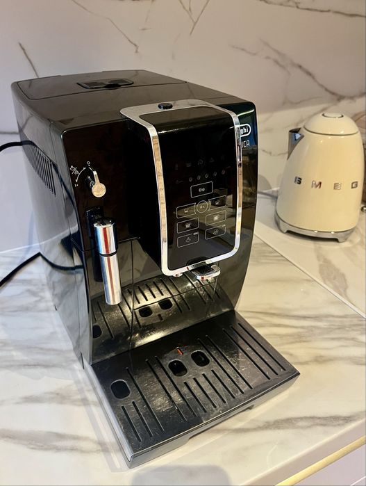 DeLonghi Dinamica ekspres ciśnieniowy automatyczny
