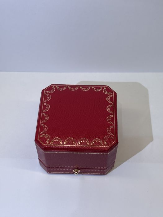 Коробки  Cartier