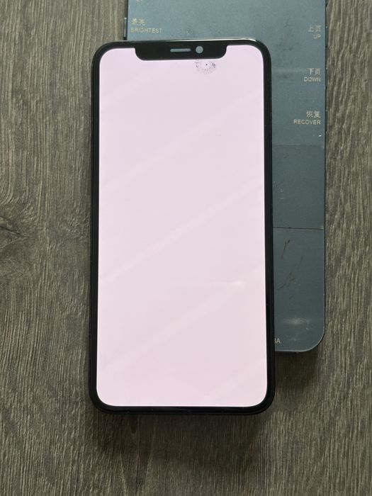 Дисплей iPhone 11 Pro