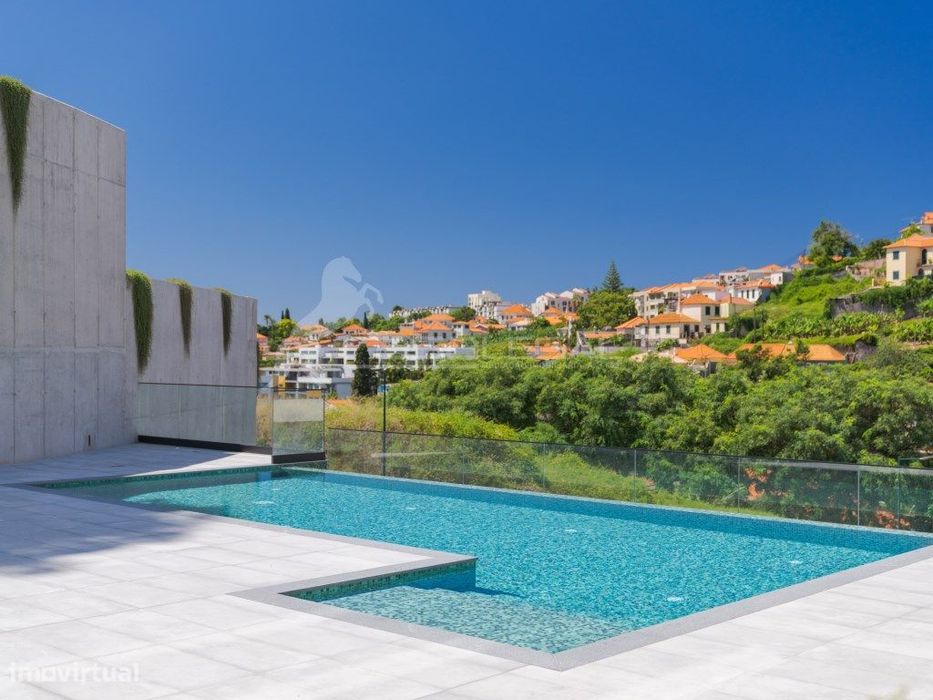 Fantástico PENTHOUSE em Edifício Residencial Novo - 2024